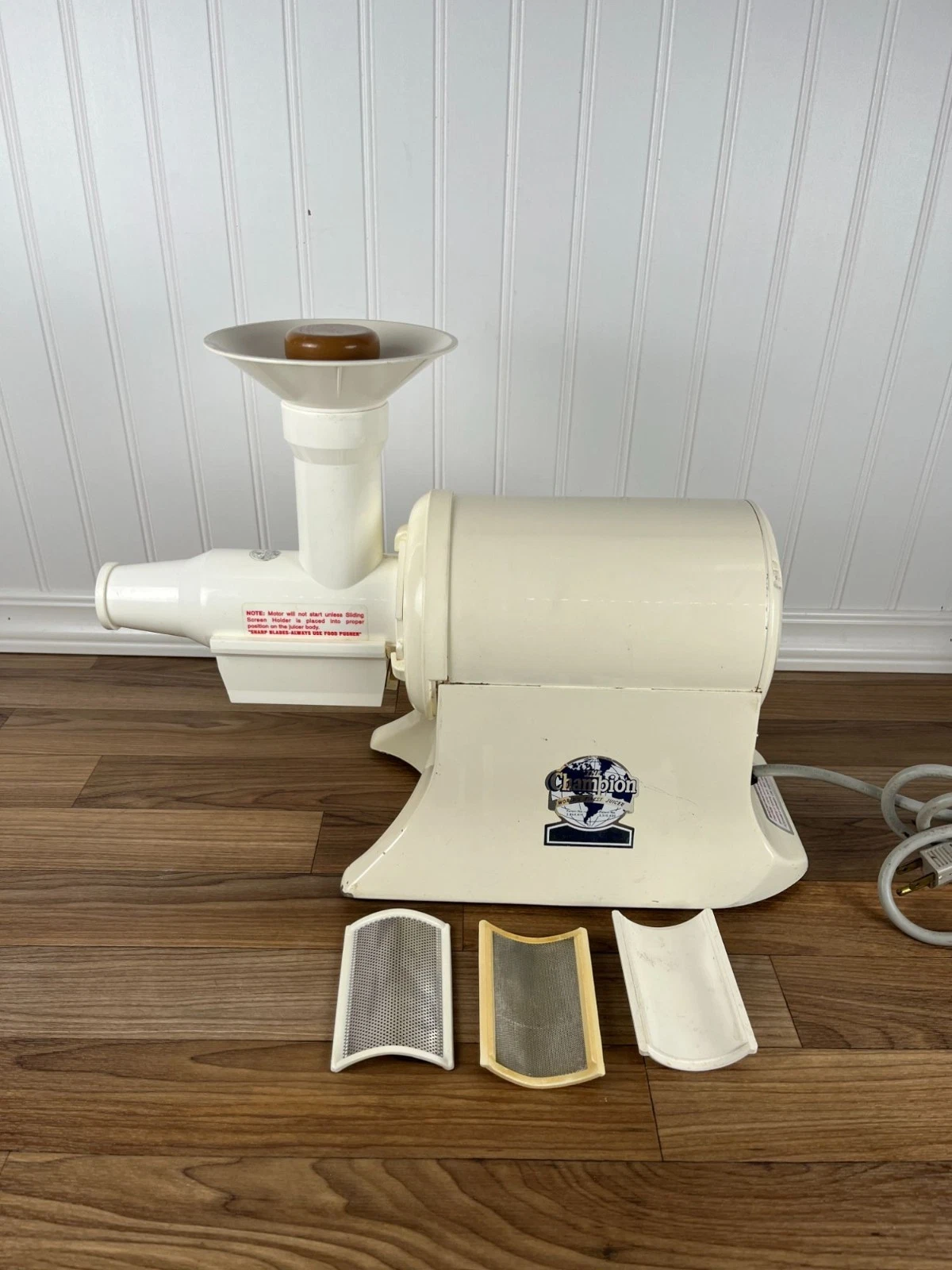 Champion G5-NG-853S Almond Color Juicer with Attachments Good Working Condition