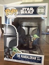 Funko Pop! Vinyl: Star Wars - Pop! The Mandalorian with Grogu (On Back) #818