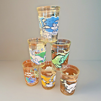 6 Vintage 90 s WELCH S Glass Jelly JARS Looney Tunes, Tom & Jerry, Dinosaurs