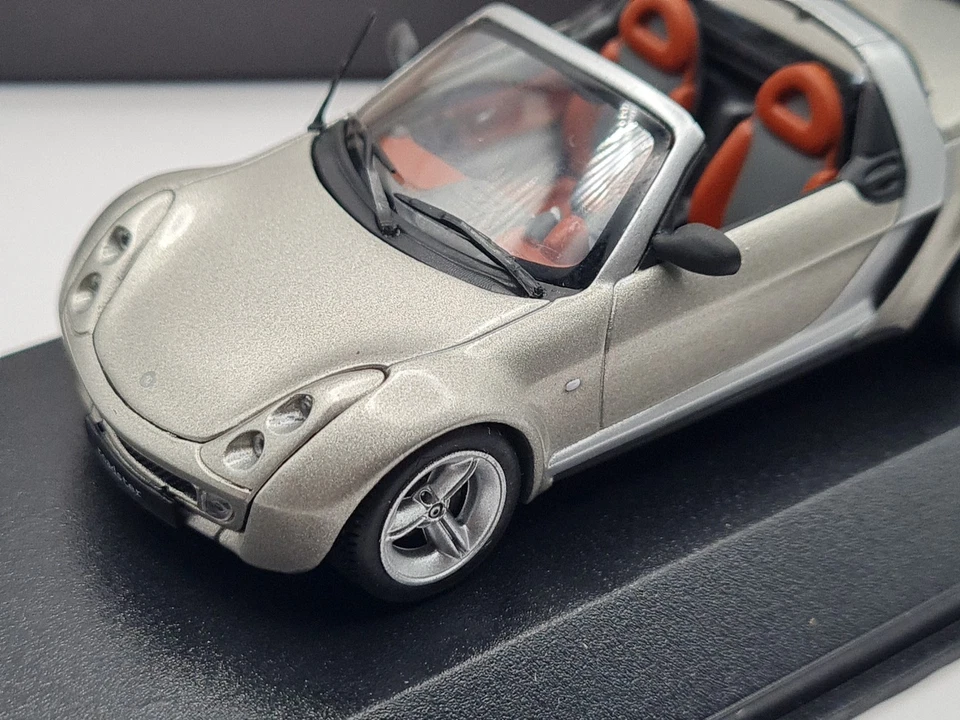 Minichamps 1:43 Smart Roadster beige metallic /silber mit OVP - Bild 4 von 4