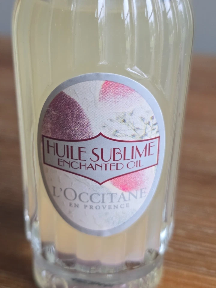 L'Occitane En Provence Huile Sublime-Rose & Reine - Enchanted Oil 75ml. 2.5oz. - Image 3 of 4