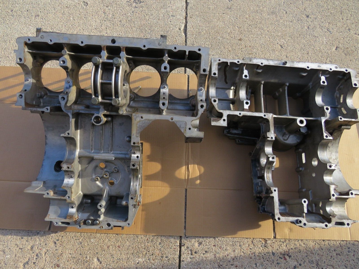Kawasaki Z1 900 KZ 900 B1 / A4 Engine Case Crank Case Engine Kawasaki Z1 900 KZ 900 B1 / A4 Engine Case Crank Case Engine