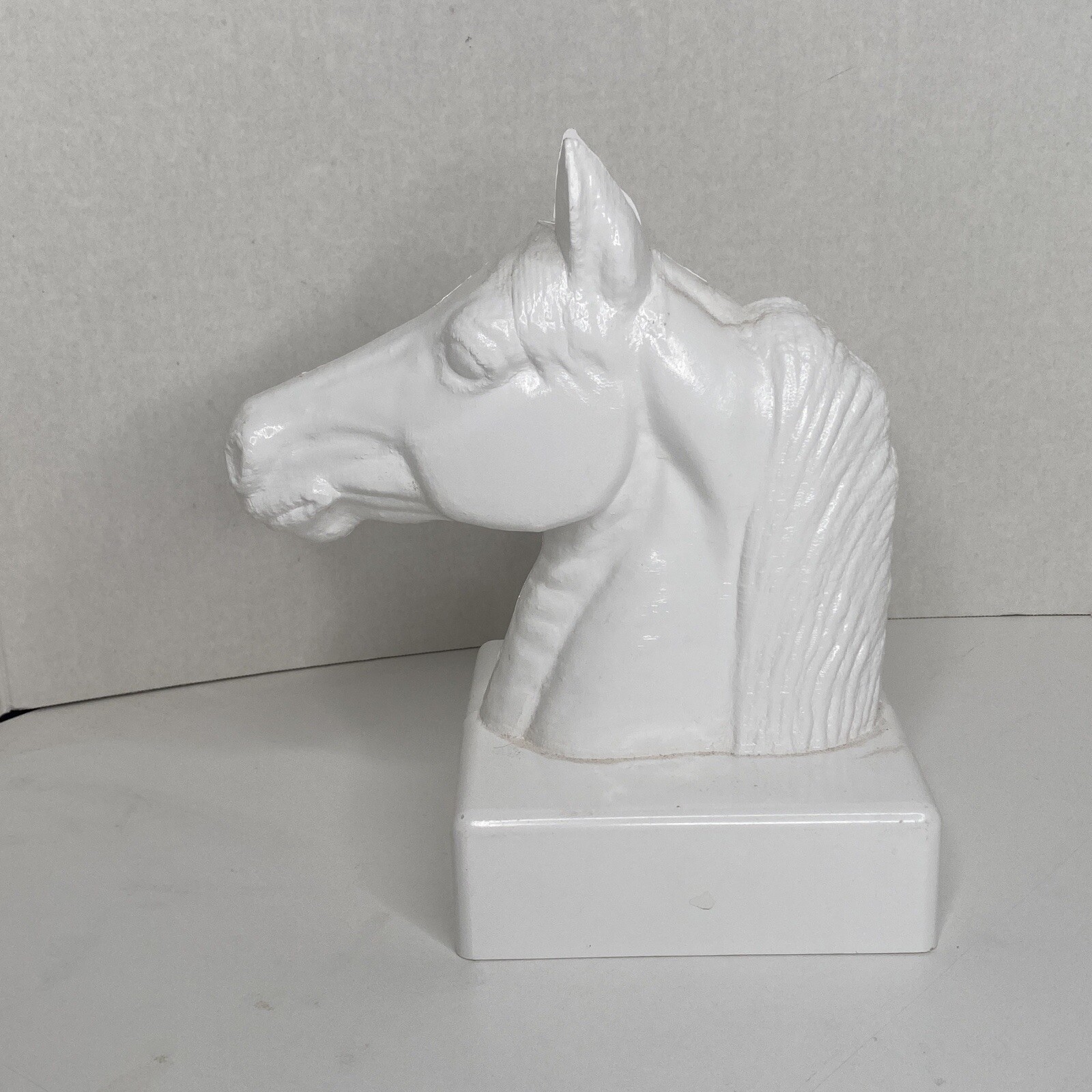 Horse Head Display White Molded Plastic Horse? 8.75" Tall eBay