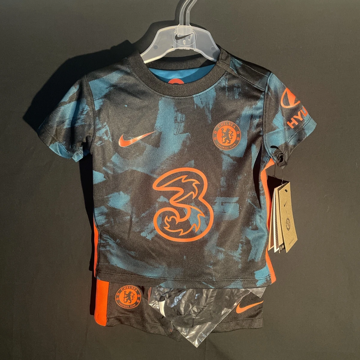 chelsea infant football kit