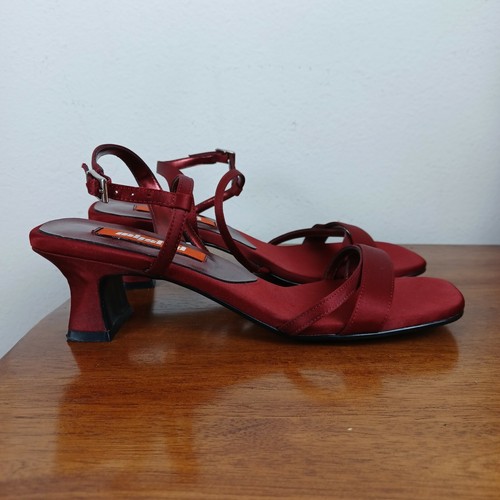 Vtg Y2K Unlisted Size 8.5 Red Satin 