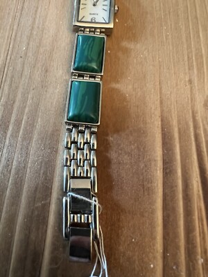 B Ladies Watch New Battery | eBay display picture 2