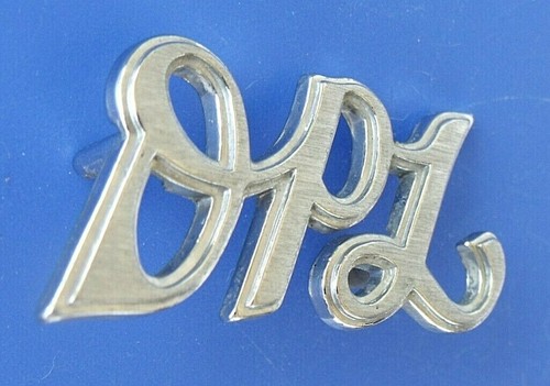 AMERICAN MOTORS AMC AMBASSADOR NICE DPL EMBLEM SILVER OEM 70-71? 8614784 - Picture 3 of 3