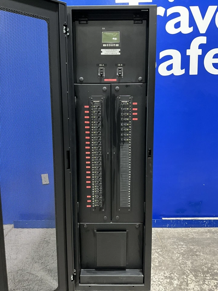 Panel PDU PDI Onyx 450Amp 208Y/120V 3P 4W Cat No. 10500-066 🟦 Foto 4 de 4