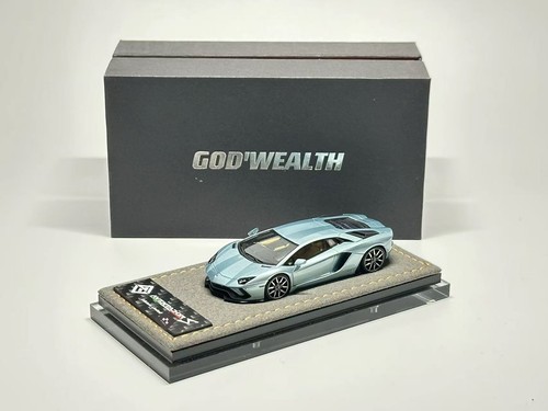 God'Wealth GW 1:64 Blue Lamborghini Aventador S LP740-4 Resin Car Model - Picture 1 of 4