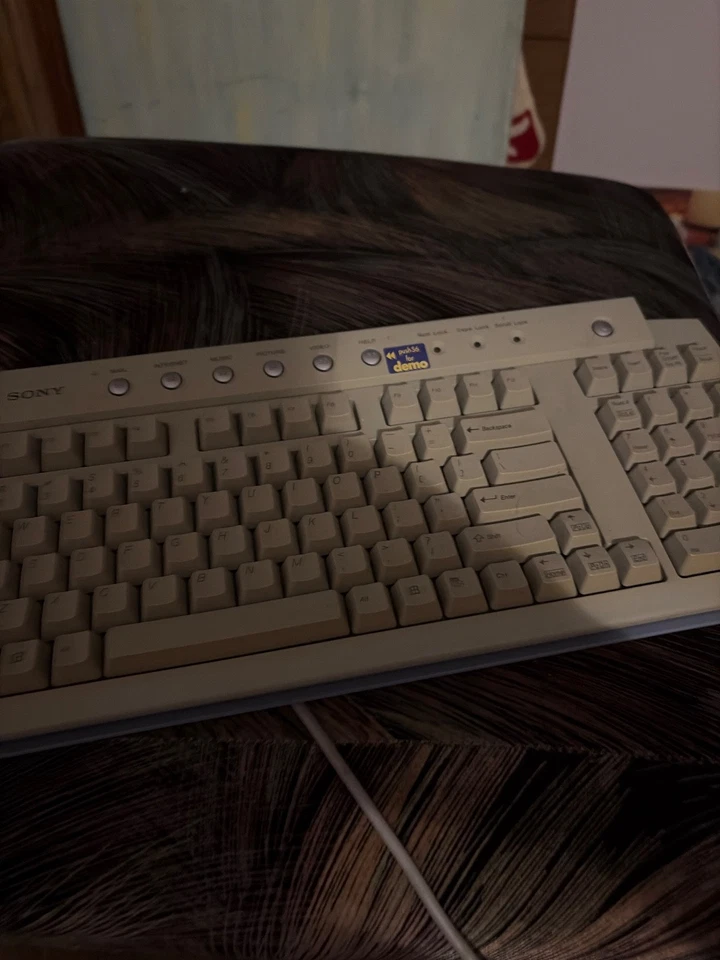 Sony VAIO PCVA-KB1P/UB 100-Key PS/2 Wired Multimedia Keyboard PS2 Vintage. Gd co - Image 4 of 4