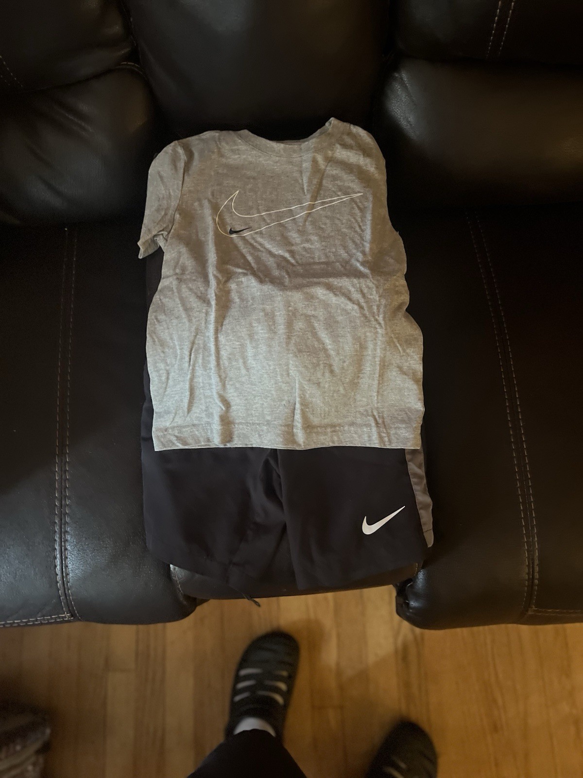 Picture 1 of 1