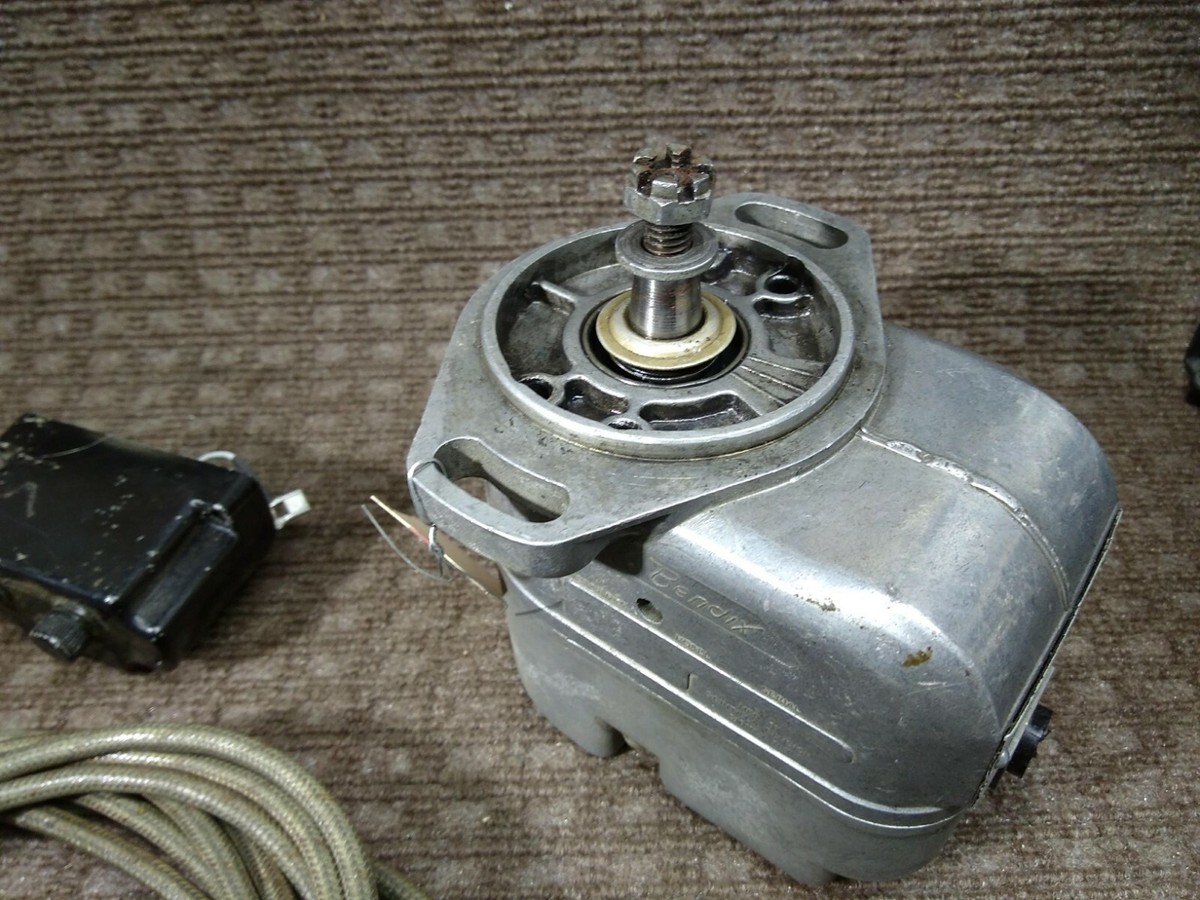 Bendix S4LN-200 10-163005-2 269B航空機⁠ Bendix Scintilla Magneto S4LN-200 P/N 10-163005-2 C1 - AS Removed