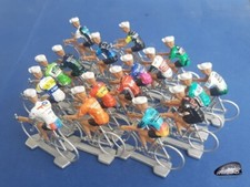 Année 2025 Pro Teams - 17 cyclistes miniatures Tour de france - Cycling figure
