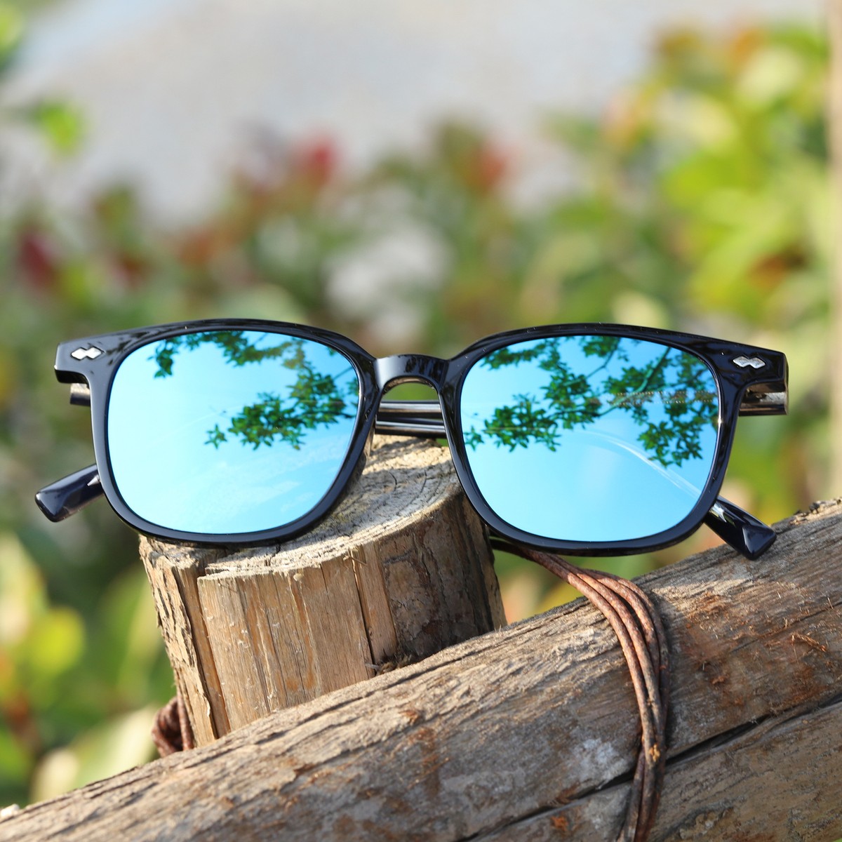 Vintage Frames Co. mirrored sunglasses Gold/Dark Brown Retro-Vintage Metal Round Mirrored  main image 2