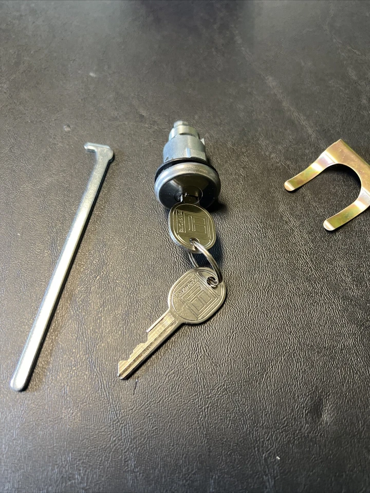 Cerradura de maletero D1425B AC Delco nueva para Chevy GM 12327690 nueva B-37 Foto 2 de 4