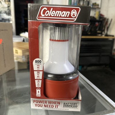 NEW 800 COLEMAN LUMENS LED 3 LIGHT MODES LANTERN BATTERY GUARD RED