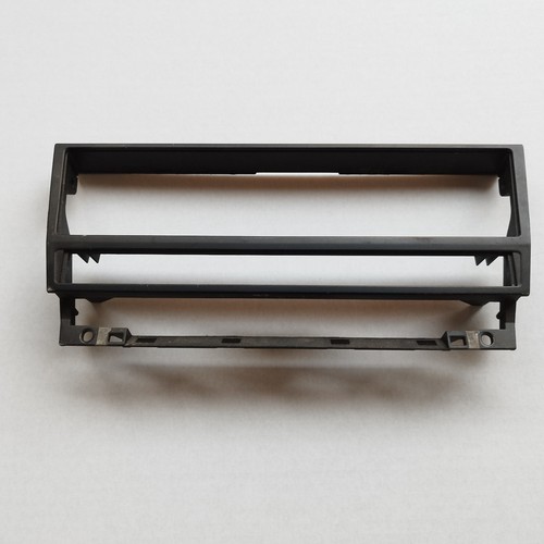 BMW 5er Blende Rahmen Mittelkonsole 8247302