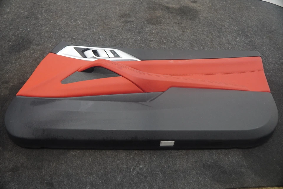 Отделочная панель передней правой пассажирской двери 51417884752 BMW M4 M440i G82 G22 2021-24 - Изображение 3 из 4