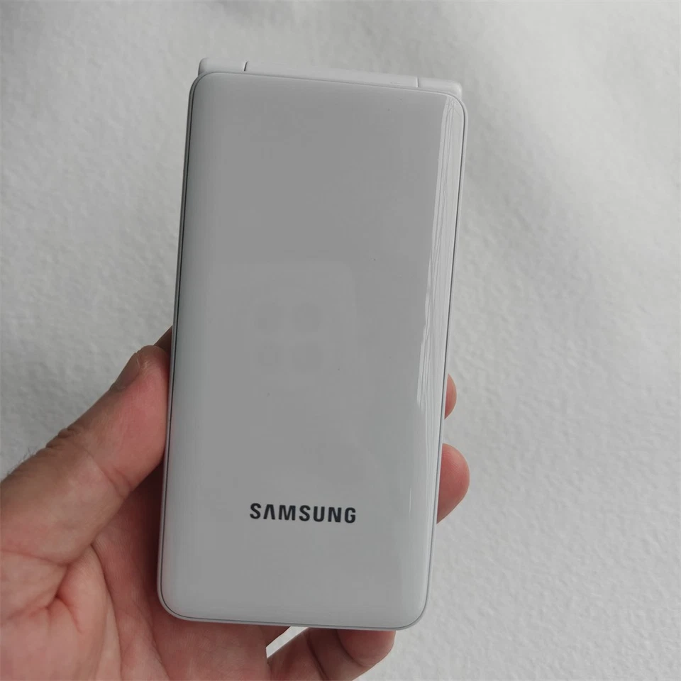 Unlocked Original Samsung Galaxy Folder 2 SM-G160N WIFI 1-SIM 4G Flip Smartphone - Image 2 of 4