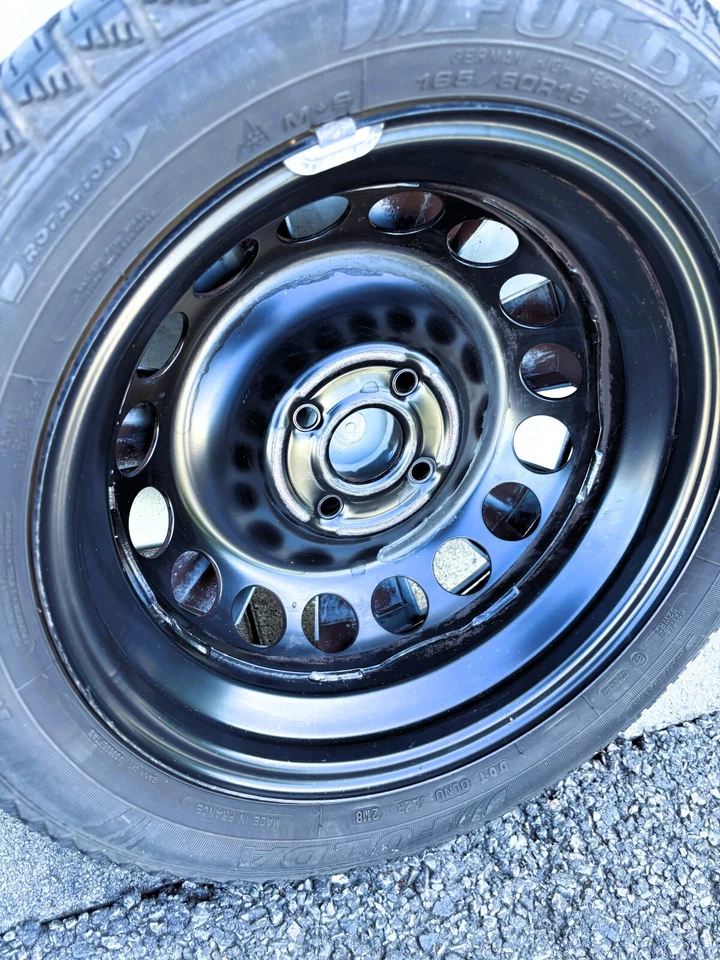 Komplettsatz Toyota Aygo - 15 Zoll Stahlfelgen auf Winterreifen 165/60R15 FULDA - Bild 4 von 4