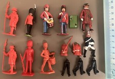 Vintage Britains Kelloggs Other “ Guards Beefeaters Eyes Right Spares Lot “ !