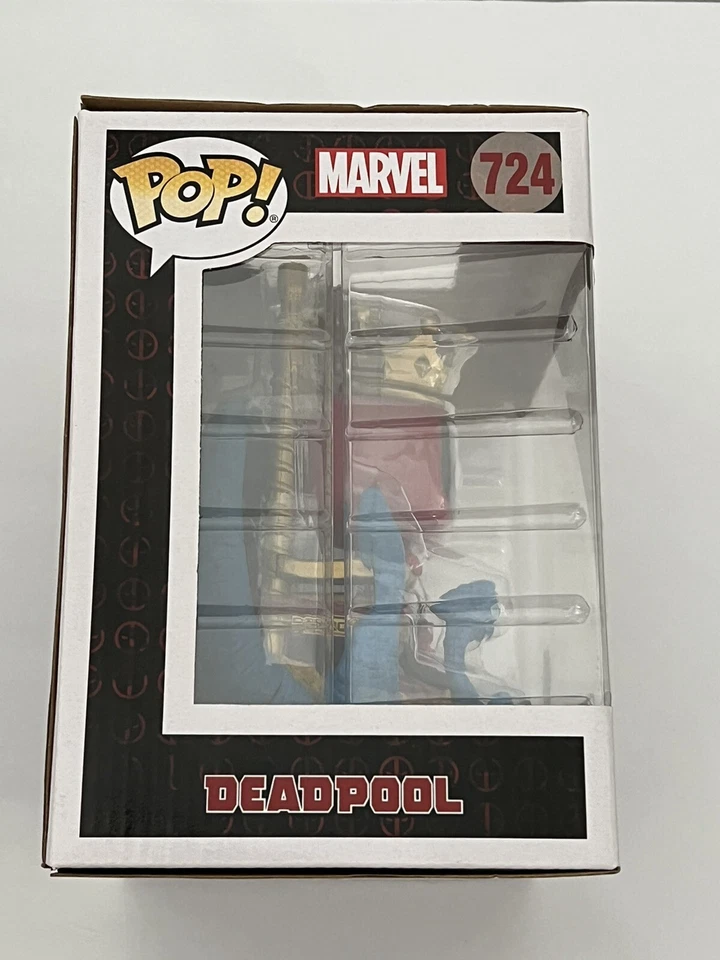 Виниловая фигурка FUNKO Pop Marvel King Deadpool on Throne новая в наличии! - Изображение 2 из 4