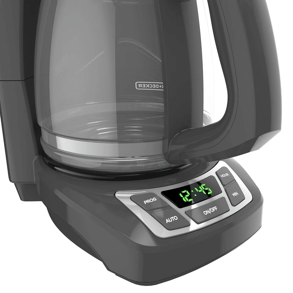 Black & Decker 12 Cup Programmable Coffee Maker w Digital Controls - REFURBISHED - Image 4 of 4