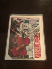 623-6 2023 Topps Series 2 Base Cincinnati Reds Team Card