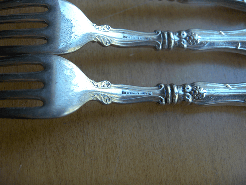 1847 Rogers Meriden Britannia Co grape Vintage set~Hollow handled knives & forks - Picture 8 of 14