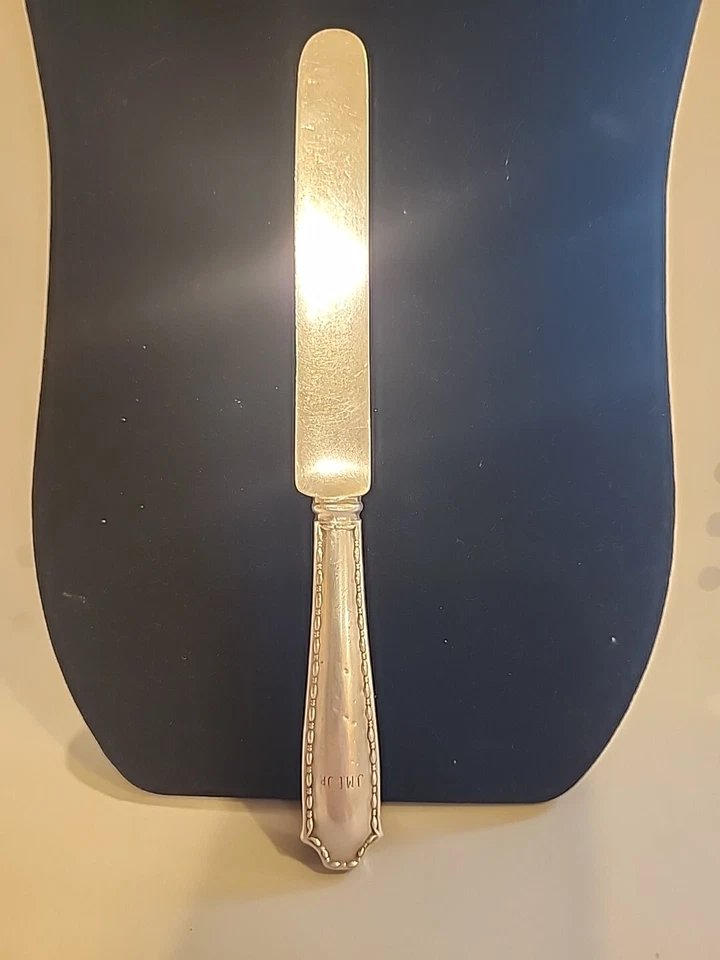Antiguo cuchillo de mantequilla Tiffany extremo redondeado monograma esterlina JMB Jr. Foto 2 de 4
