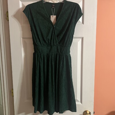 green emerald velvet dress EMERY ROSE Tropical Print Slant Pocket Tank Dress, M1447506, Green, S : Buy  Online at Best Price in KSA main image 0
