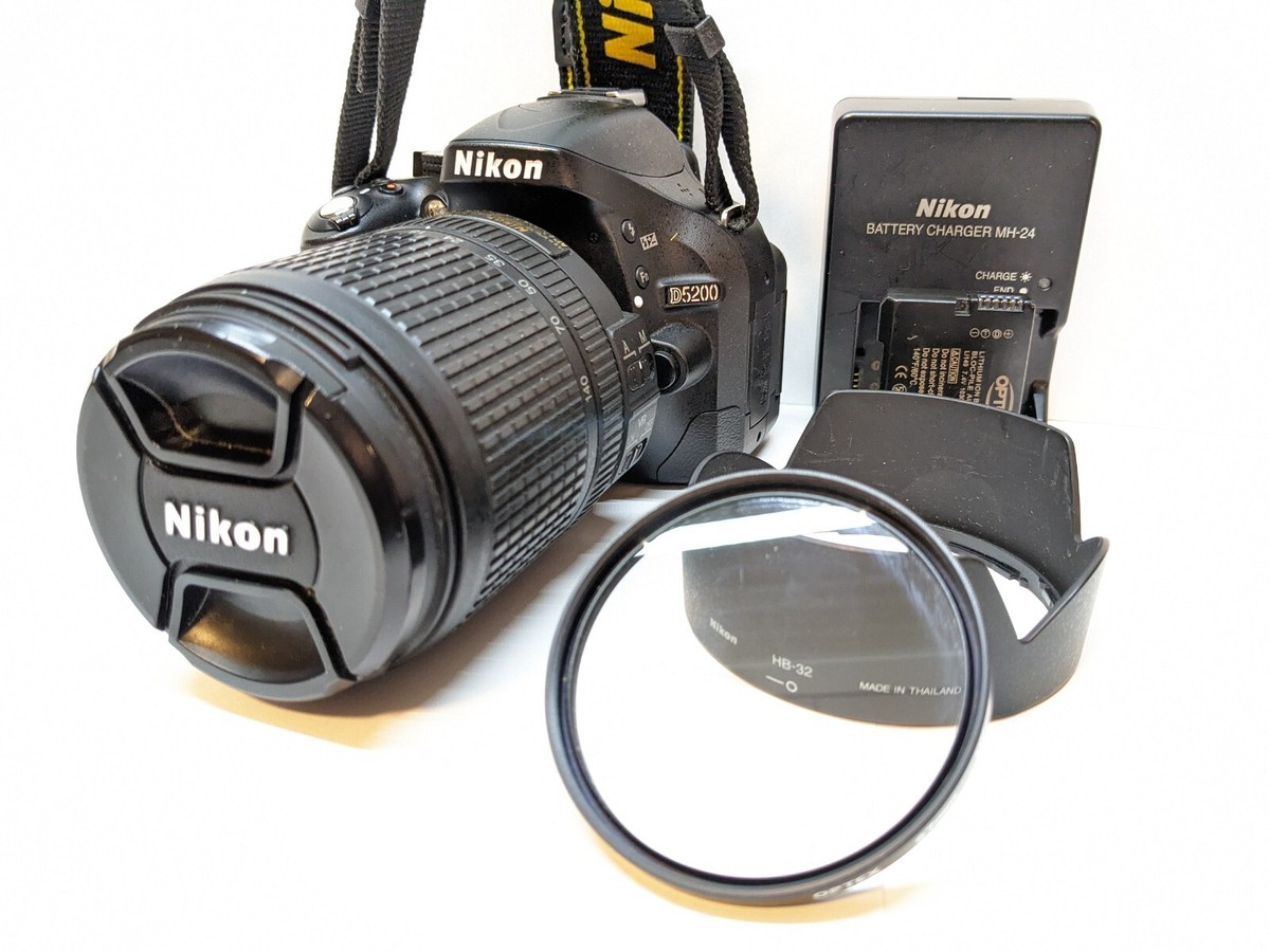 ニコン　Nikon D5200 AF-S DX NIKKOR 18-55mm Amazon | Nikon デジタル一眼レフカメラ D5200 レンズキット AF