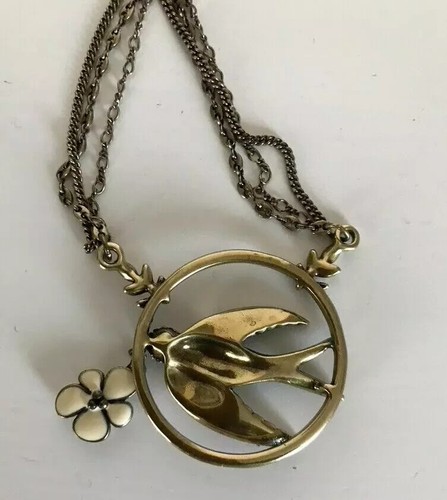Nuevo Collar Colgante Nica Golondrina Pájaro Antiguo Latón Brillante Estrás - Imagen 8 de 8