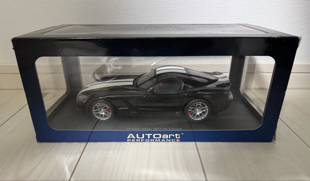 AUTOart Dodge Viper SRT-10 Coupe ZB1 2006 Black 71712
