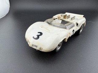 Coche Ranura Aurora 1/32 Chaparral