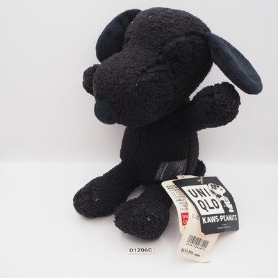 D1206C Snoopy Peanuts Black Uniqlo Kaws Peanuts Plush 9