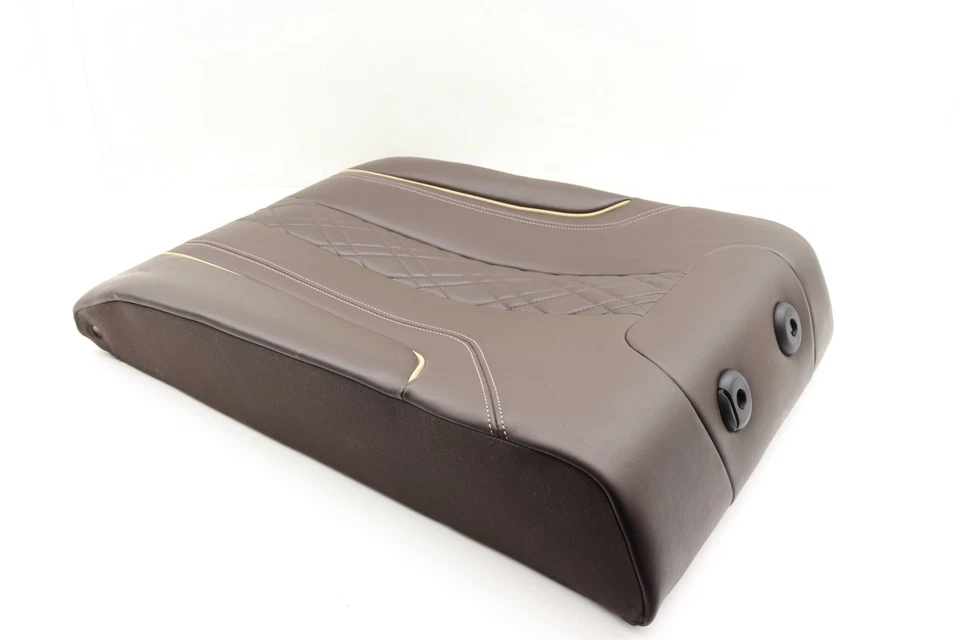 17-20 宝马 530I XDRIVE - 右后座靠背靠垫(纳帕皮革) — 第 3/4 张图片