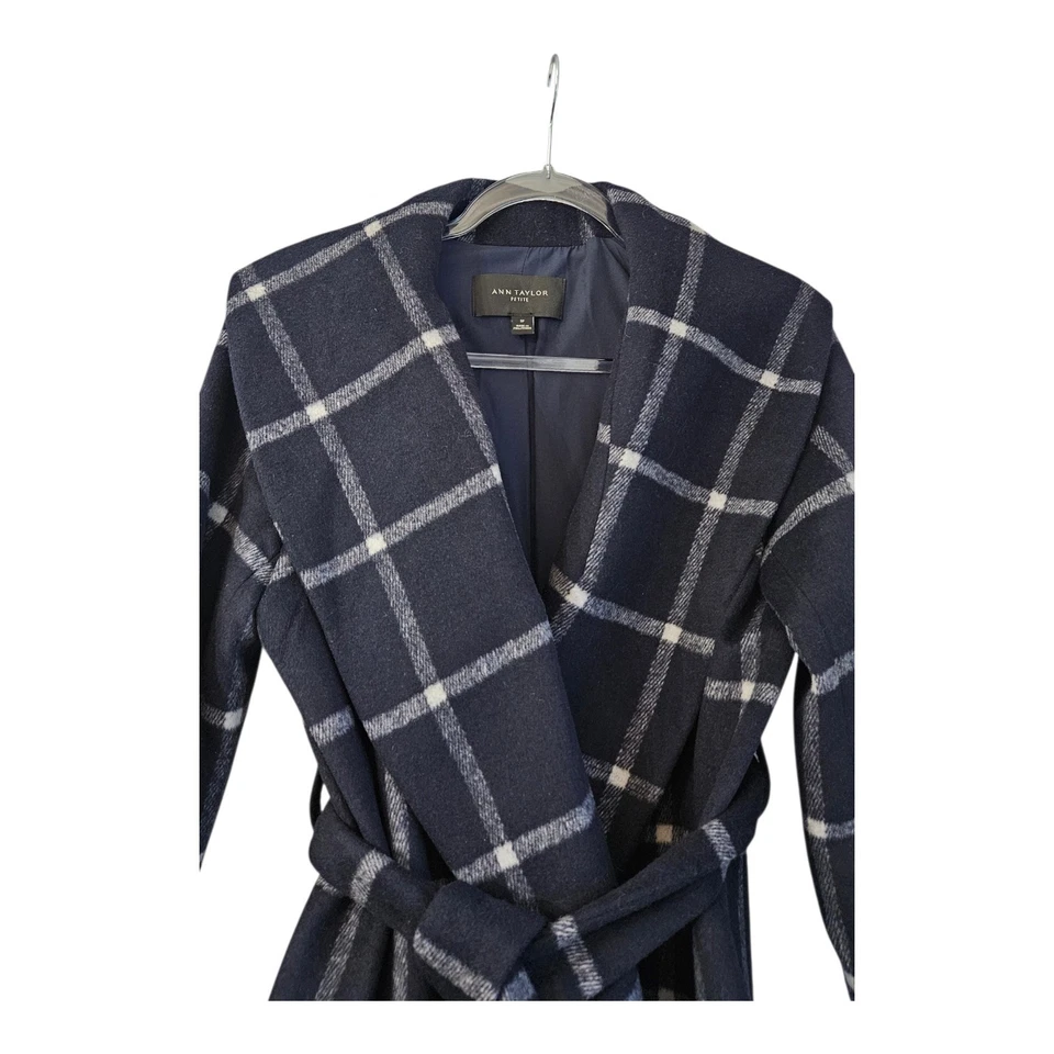 Abrigo envolvente ANN TAYLOR azul marino estampado de ventana con cuello chal mezcla de lana PEQUEÑO PEQUEÑO PEQUEÑO Foto 3 de 4