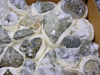 Barite pyrite Quartz+crystal specimens El Hammon Morocco 20+  pcs. 7.5# flat b4