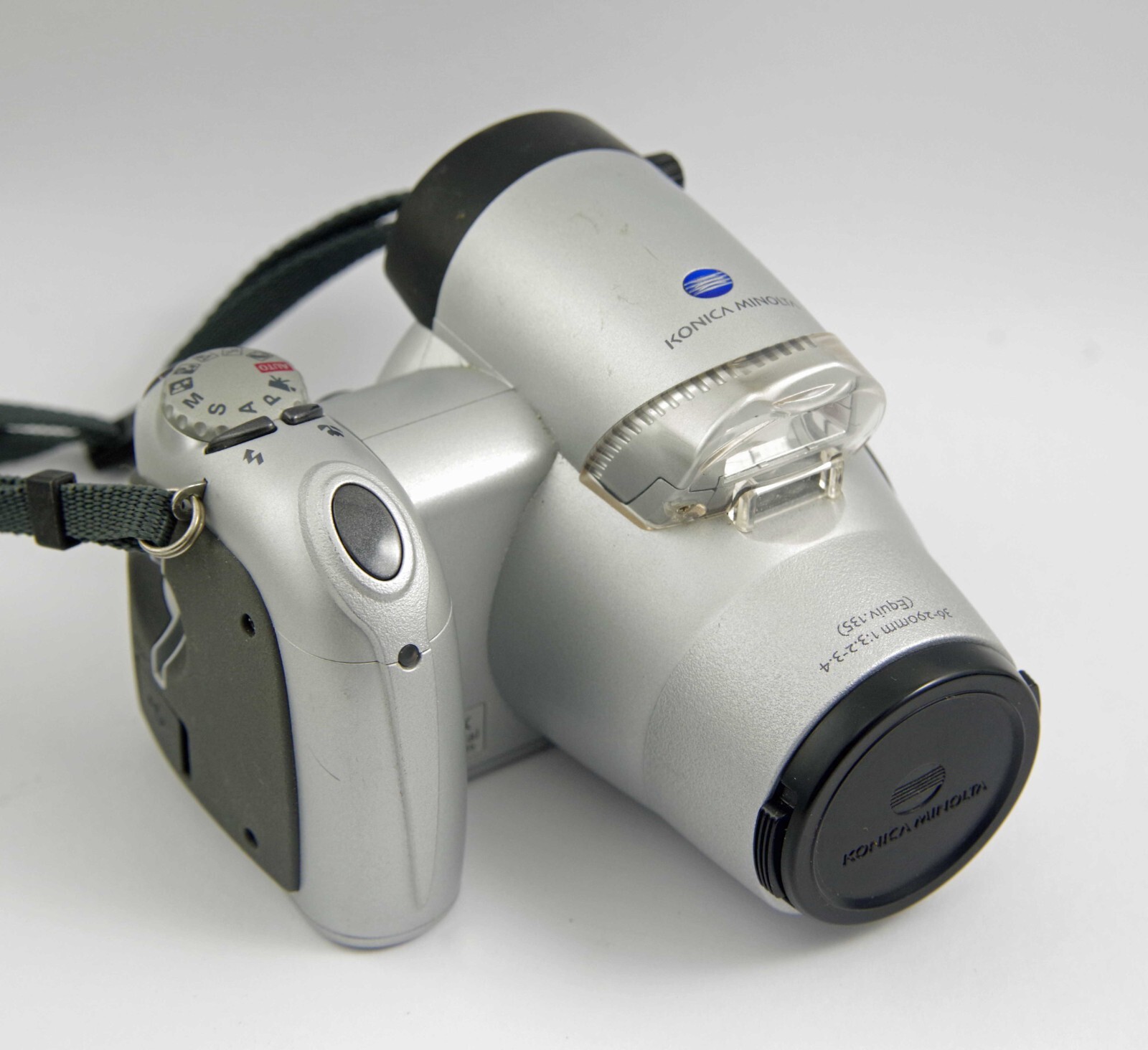 Konica Minolta DiMage Z10 3.2 Megapixel Digital Camera eBay