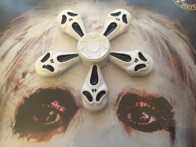 skull fidget spinner