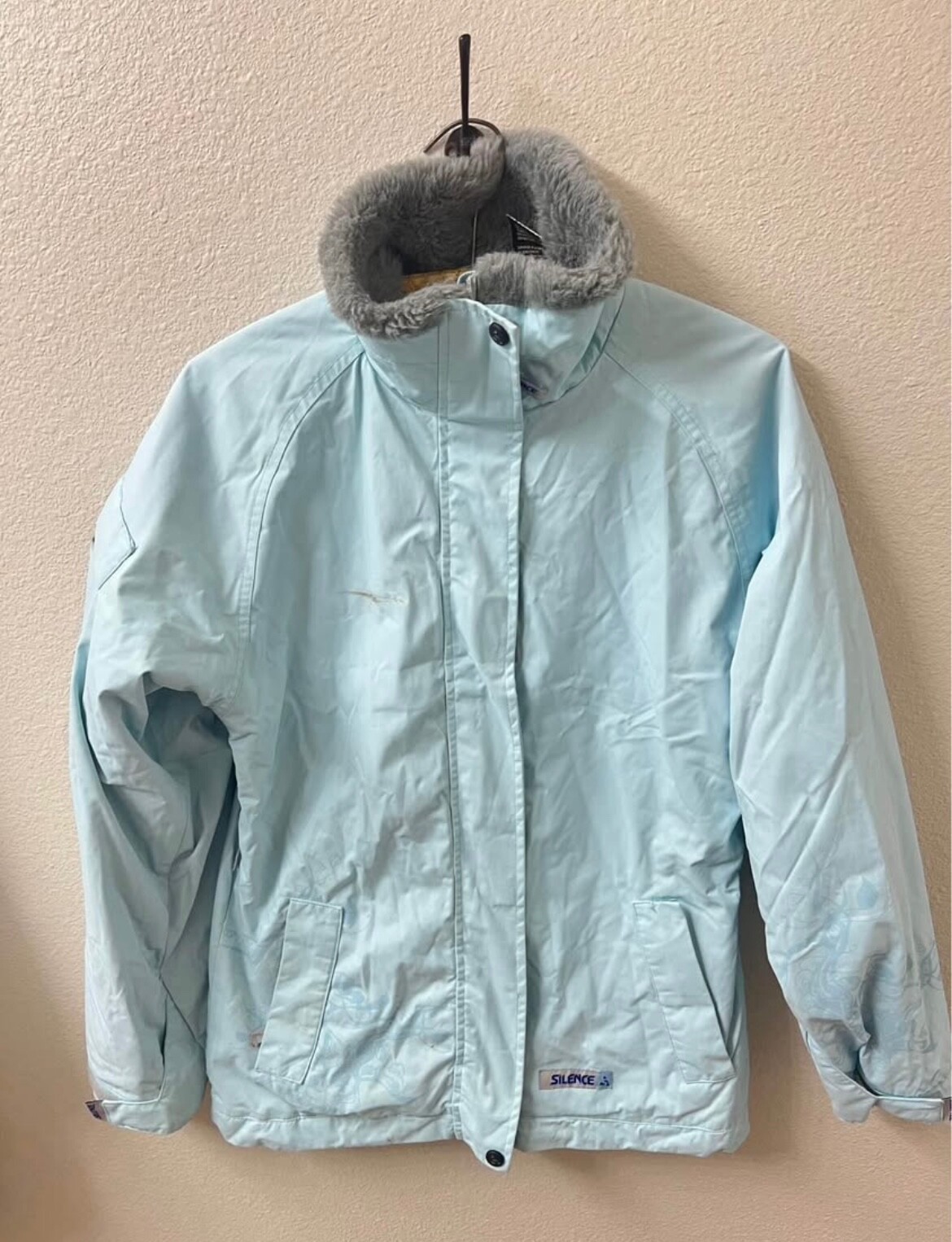 blue jacket - image 1