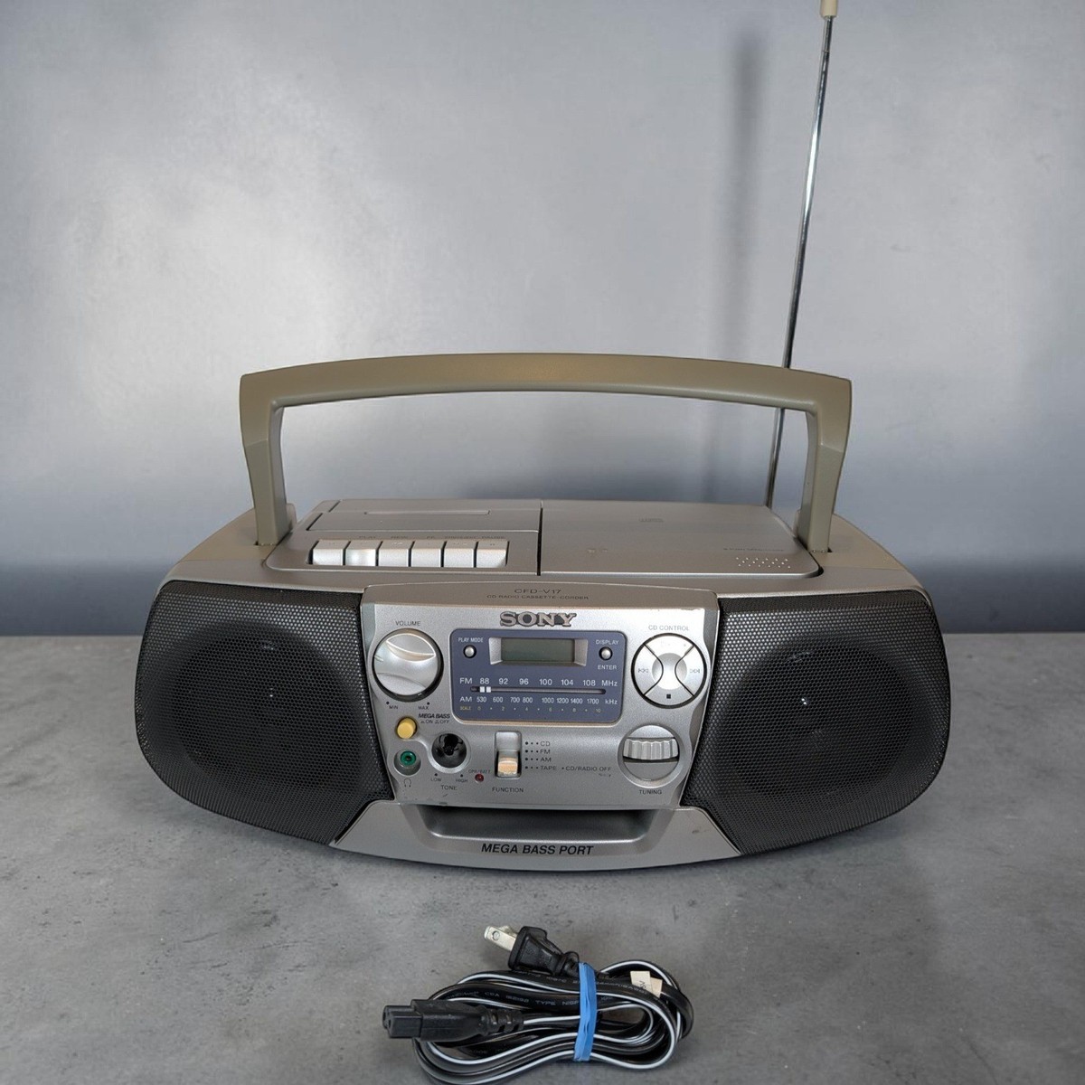 【まとめ売り】SONY MEGA BASS カセットプレーヤー Sony Sports Walkman AVLS Mega Bass Auto Reverse - 1993 Edition (WM