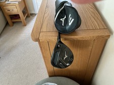 Mizuno ST-Z 230 3 Wood & 5 Wood Golf Clubs, sold as a pair. Good condition