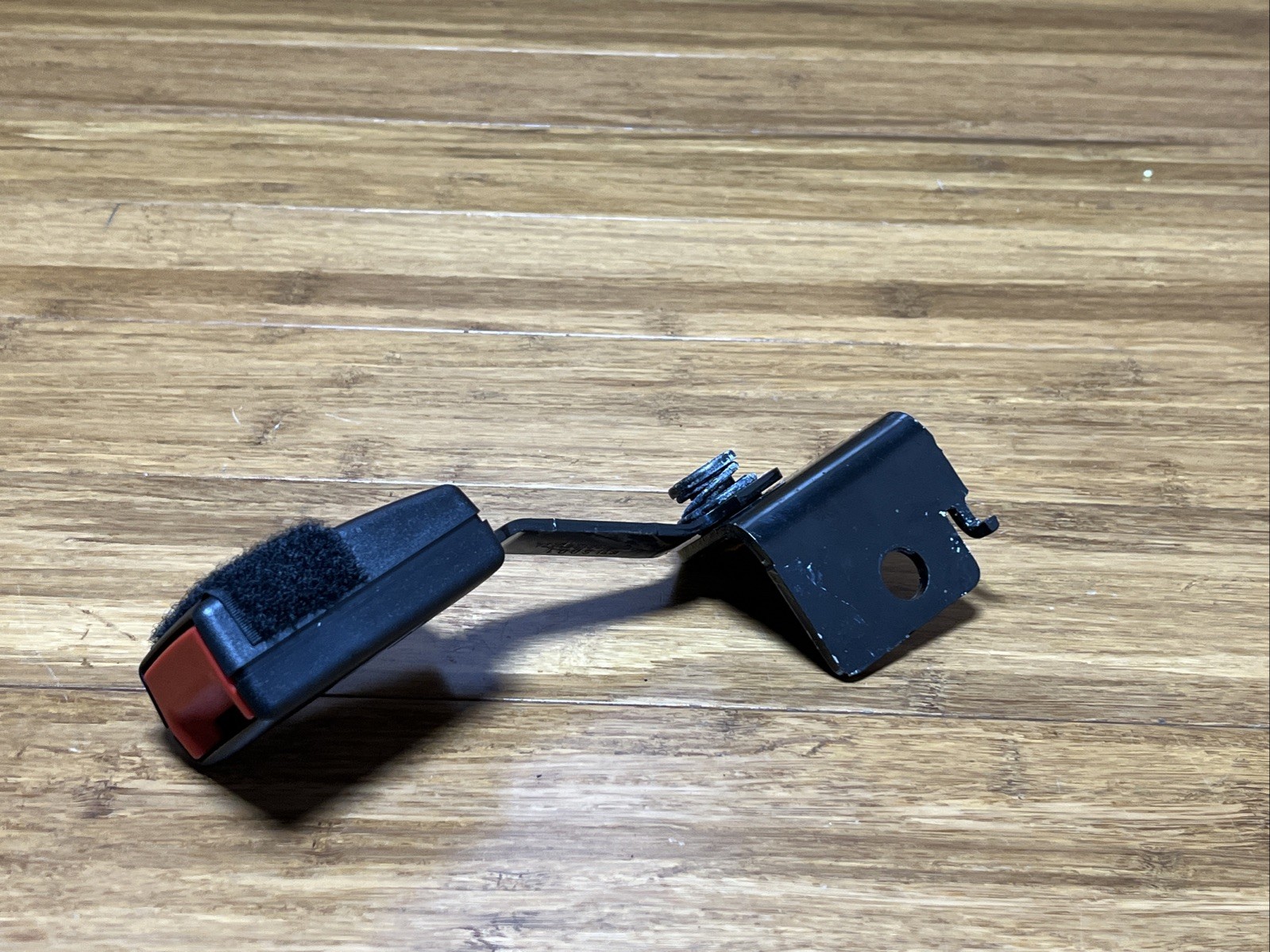2016-2023 Rolls Royce Dawn Rear RH Lower Safety Belt Latch Reciever Buckle OEM