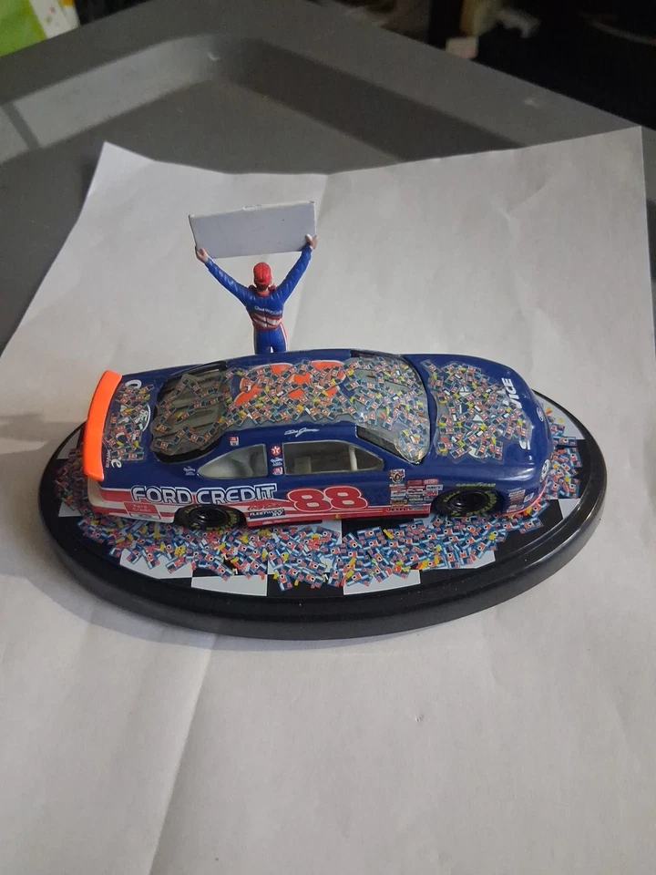 Dale Jarrett 1999 Escala 1:43 Vintage NASCAR Diecast Car Million Dollar Baby Foto 4 de 4