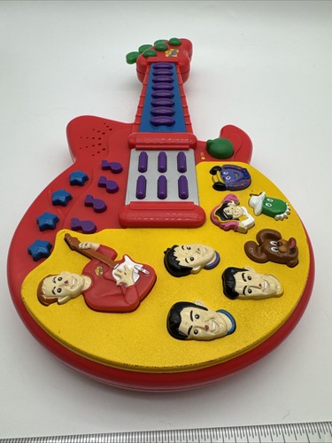 Vintage 2003 Spin Master The Wiggles Musical 16" Toy Guitar Works! - Picture 7 of 7
