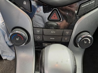 Used A/C Selector Switch fits: 2013 Chevrolet Cruze w/heated seat opt KA1 w/auto