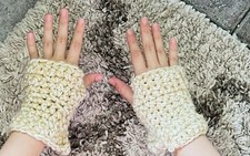 crochet fingerless gloves