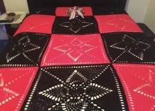 Vintage Handmade Holiday Crochet Bed Spread Width: 61" Length: 81.5"